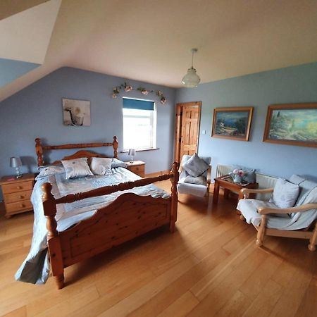Wild Atlantic Stays Castlemaine Luaran gambar