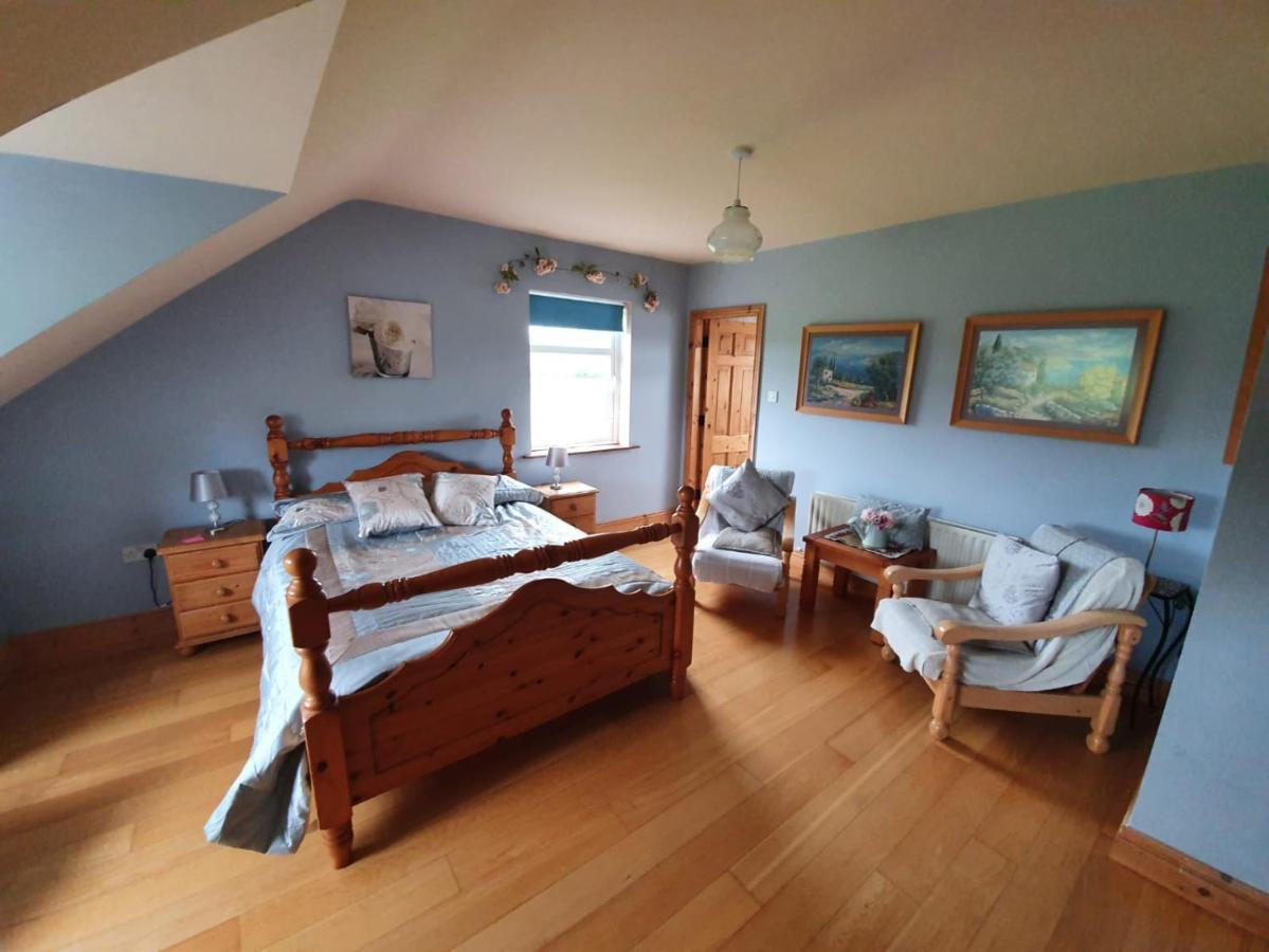 Wild Atlantic Stays Castlemaine Luaran gambar